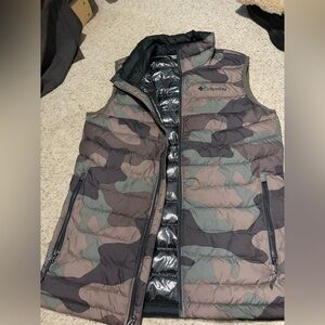 Columbia Vest in perfect condition! Unisex!!